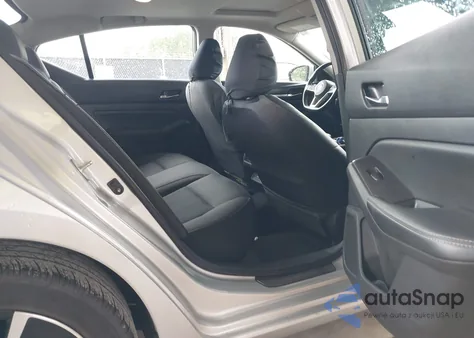 2019 Nissan Altima 2.5 Sv z USA, uszkodzony, nr VIN 1N4BL4DV7KC146092